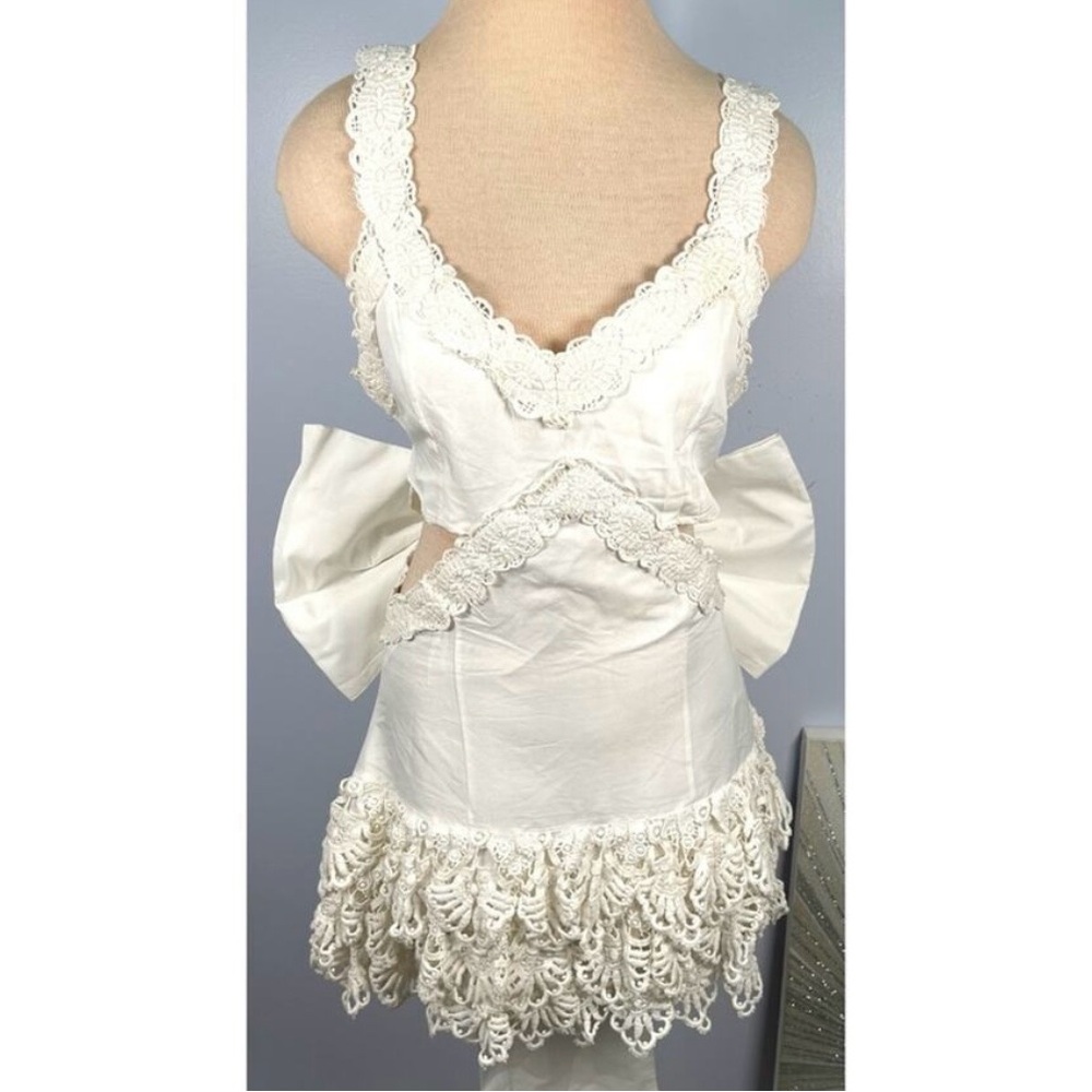LoveShackFancy Anjanue Bow Detail Cutout
True White Mini Dress size 4 - Picture 2 of 5